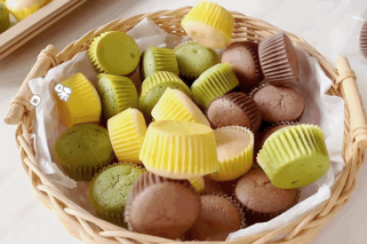 三種口味的迷你小蛋糕，一口一個(gè)松軟好吃，出游必備